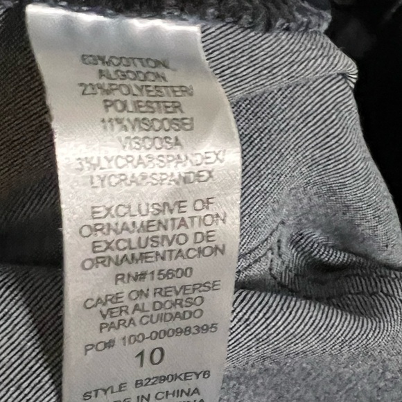 Democracy Jeans - Picture 4 of 4